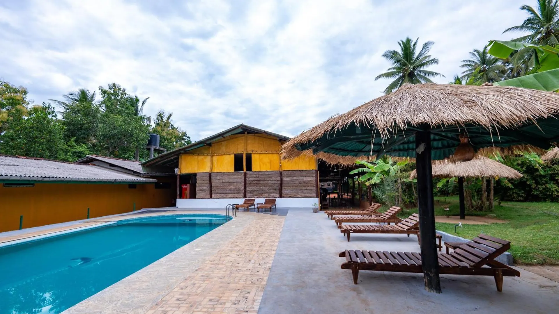 Inn Ayurvedic Lanka Wellness Hotel Moragaswewa