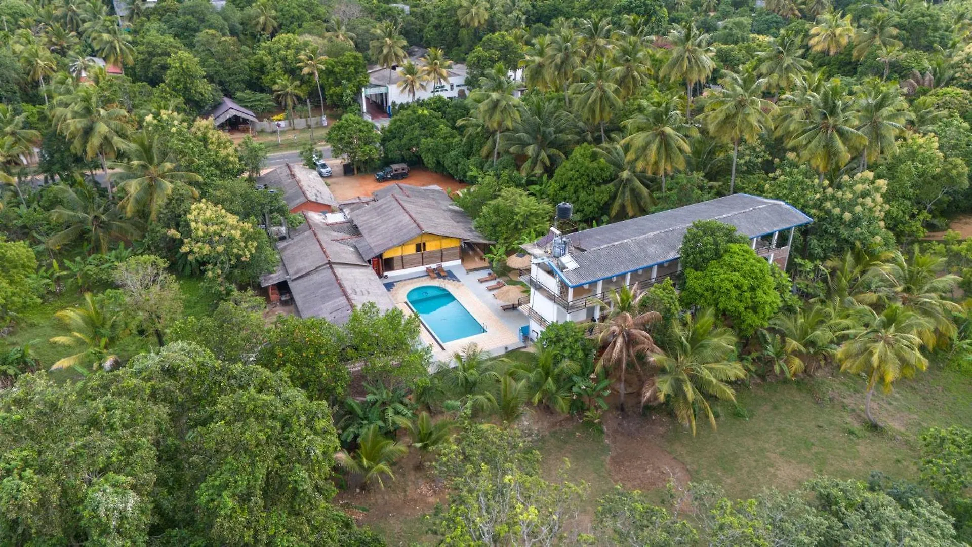 Ayurvedic Lanka Wellness Hotel Moragaswewa